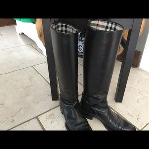 Burberry riding boots